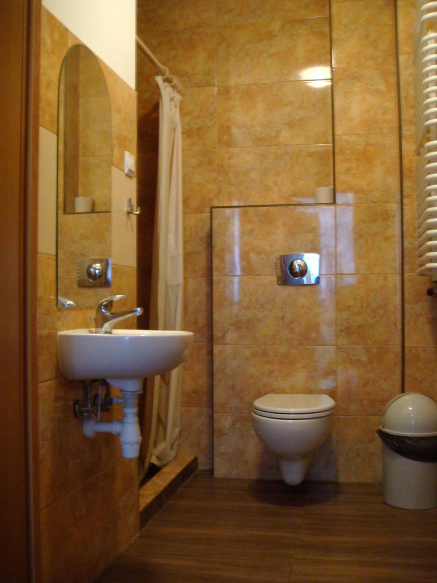 Hostel Omega Rzeszow Dış mekan fotoğraf