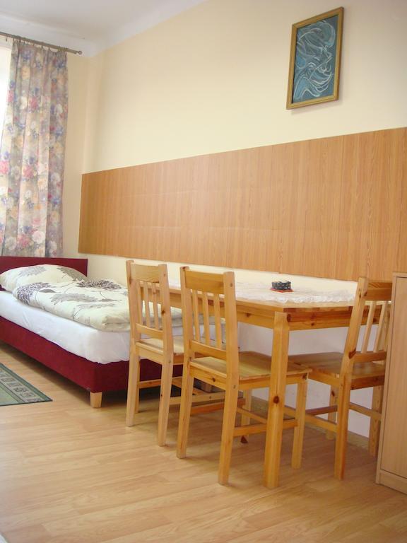 Hostel Omega Rzeszow Dış mekan fotoğraf